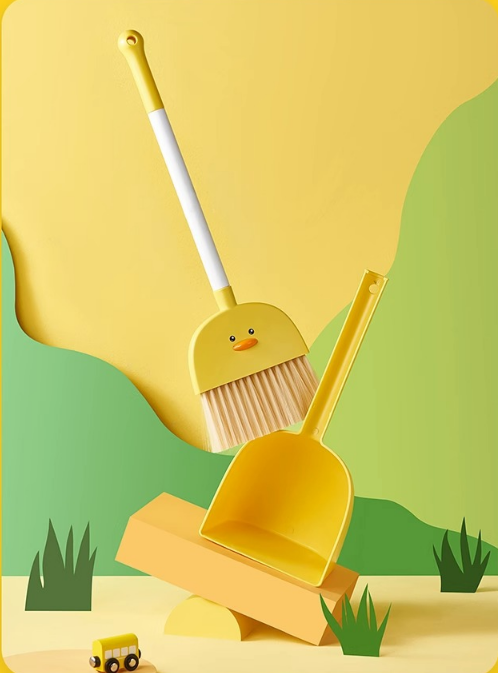 Пищевой полипропилен, детский  – обзор и цена Kids Outdoor Broom